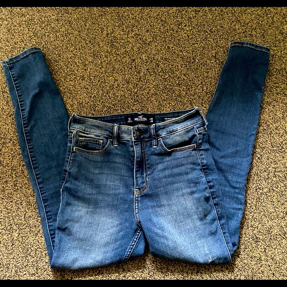 Hollister High-Rise Super Skinny Jeans